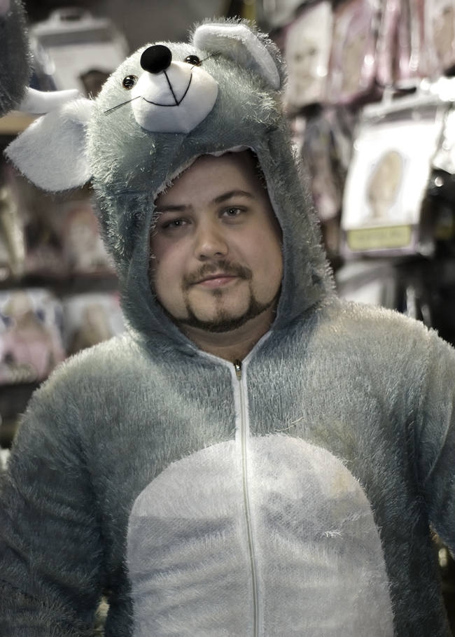 fd-kev-in-mouse-suit