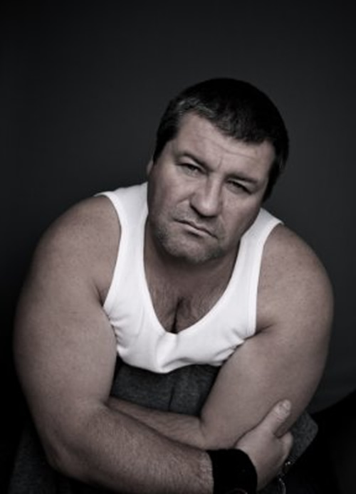 Ludovic Berthillot pose