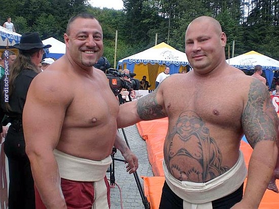 Tobias Ide shirtless 05