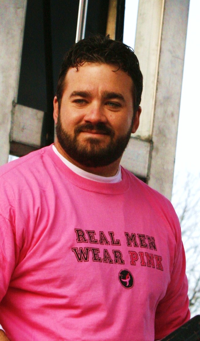 Jeff Saturday Real Men Wear Pink 01